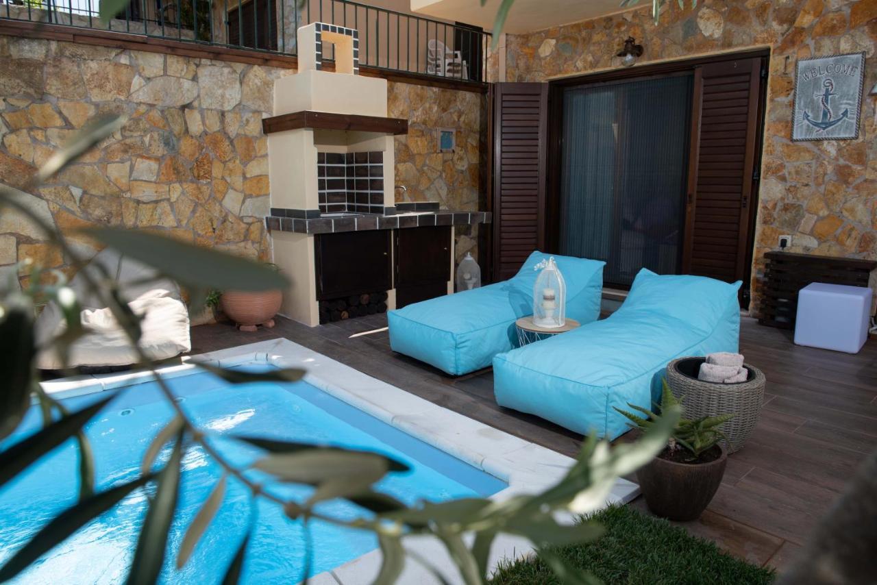 Dandy Villas Nea Roda - Melodic Waves - Private - Pool - Parking - Cellar Ngoại thất bức ảnh