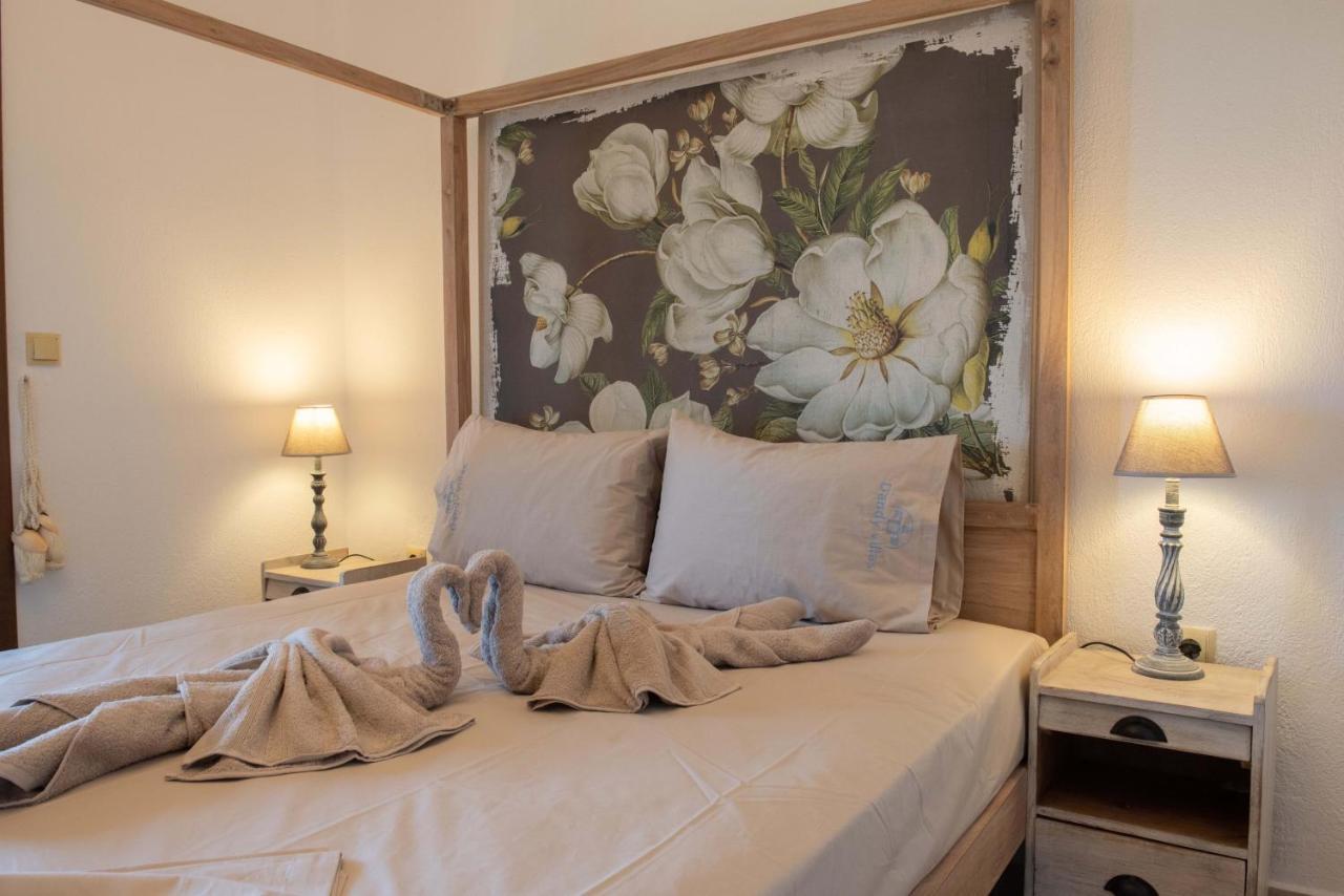 Dandy Villas Nea Roda - Melodic Waves - Private - Pool - Parking - Cellar Ngoại thất bức ảnh