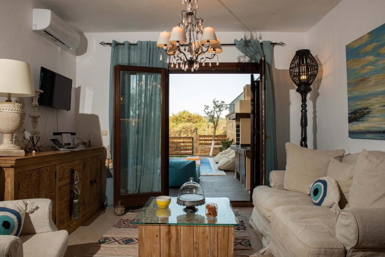Dandy Villas Nea Roda - Melodic Waves - Private - Pool - Parking - Cellar Ngoại thất bức ảnh