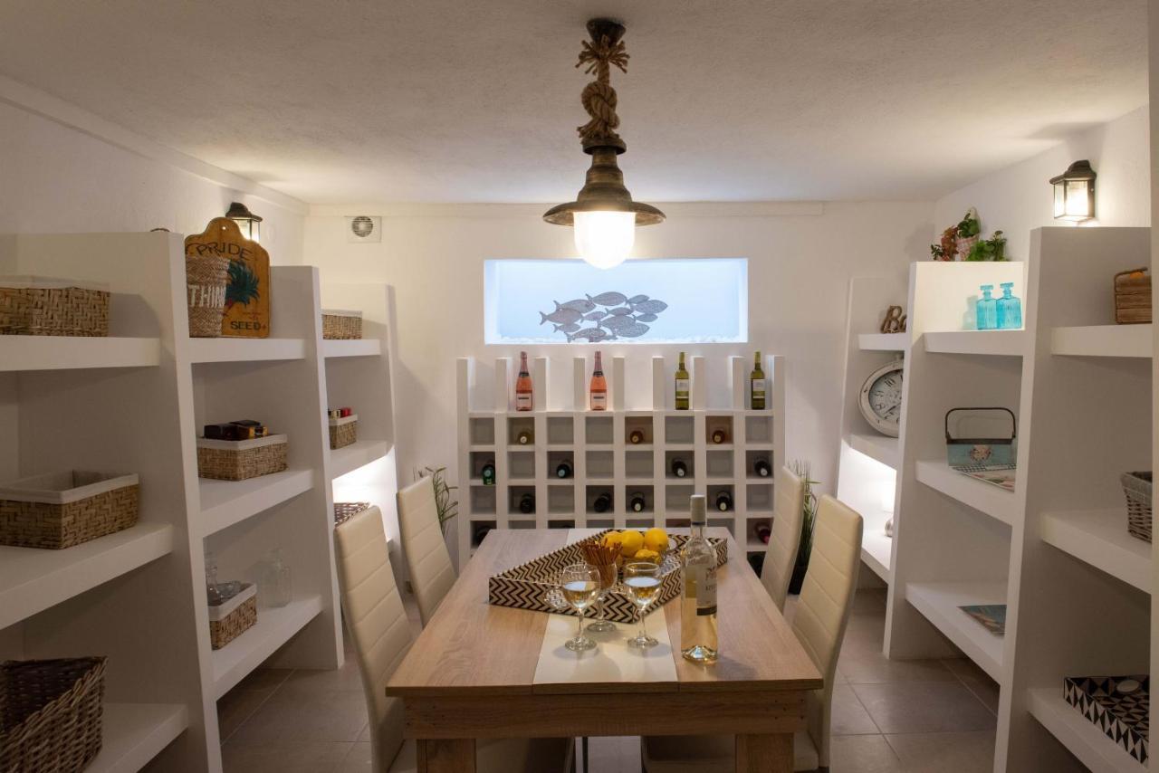 Dandy Villas Nea Roda - Melodic Waves - Private - Pool - Parking - Cellar Ngoại thất bức ảnh