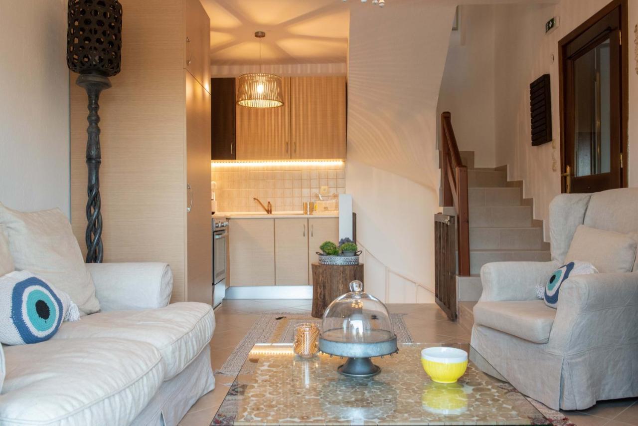 Dandy Villas Nea Roda - Melodic Waves - Private - Pool - Parking - Cellar Ngoại thất bức ảnh