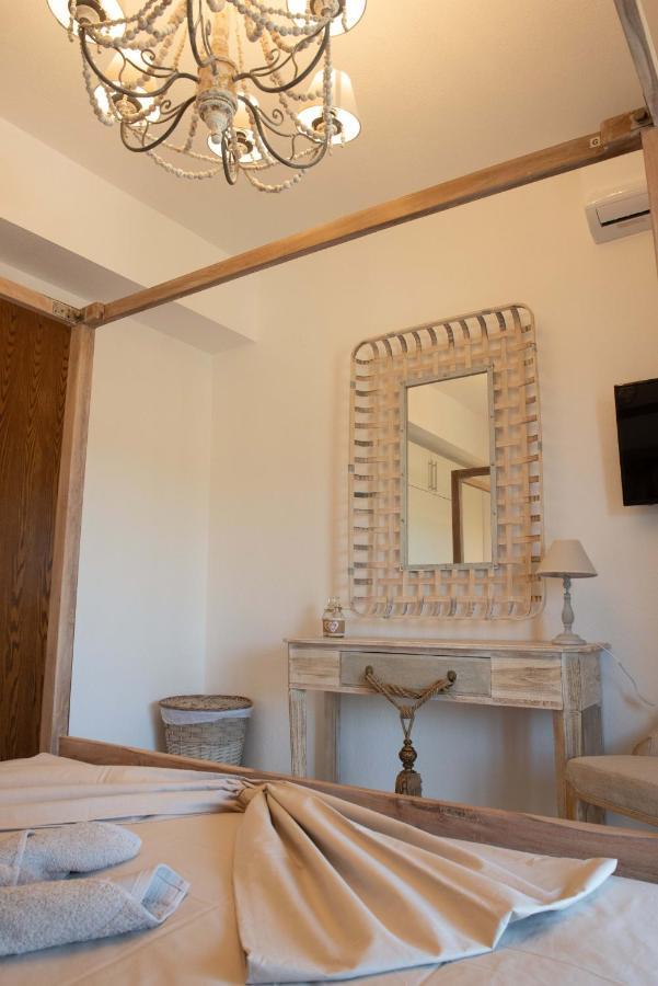 Dandy Villas Nea Roda - Melodic Waves - Private - Pool - Parking - Cellar Ngoại thất bức ảnh