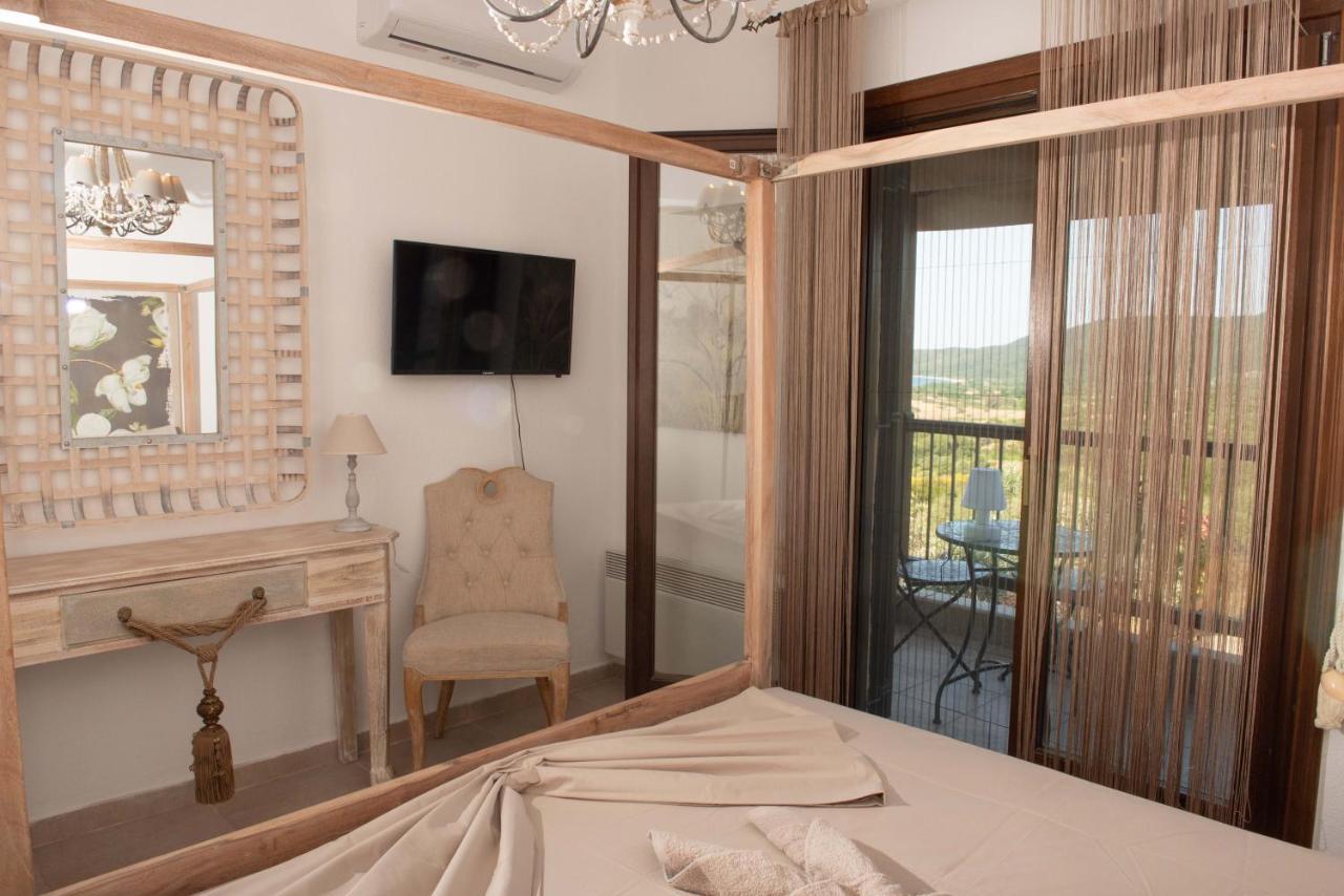 Dandy Villas Nea Roda - Melodic Waves - Private - Pool - Parking - Cellar Ngoại thất bức ảnh